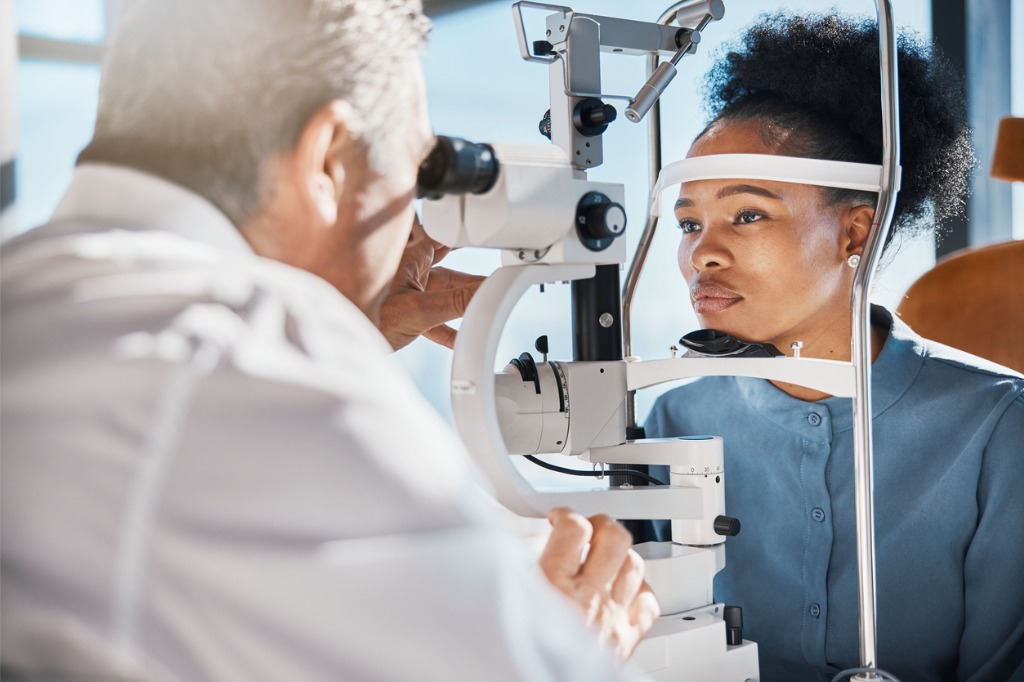 How Optometrists Contribute to Long-Term Eye Health and Problem Prevention